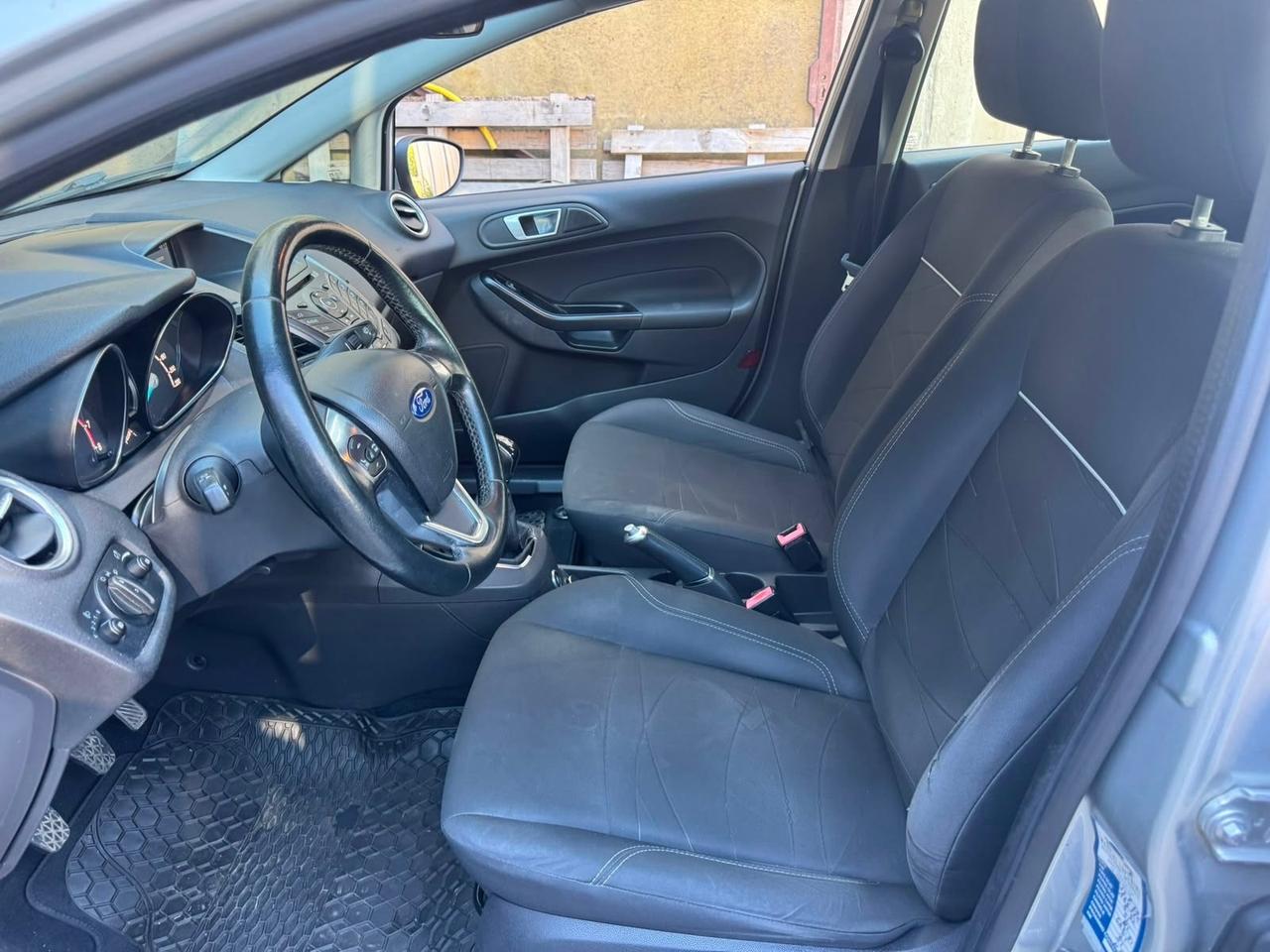 Ford Fiesta 1.4 5p. Bz.- GPL Titanium