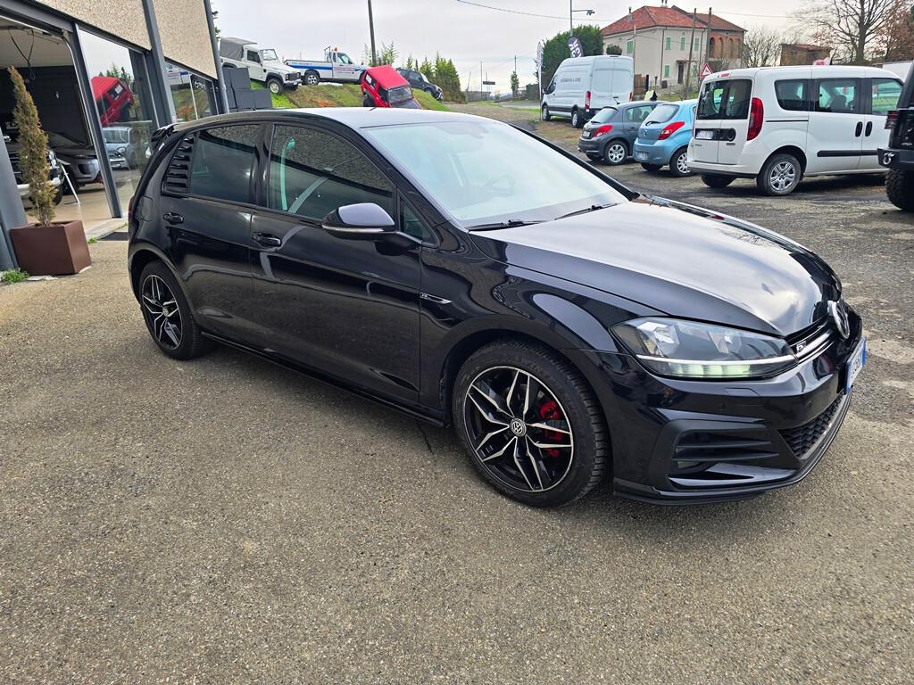 Volkswagen Golf 1.6 TDI 115 CV HIGHILINE R LINE
