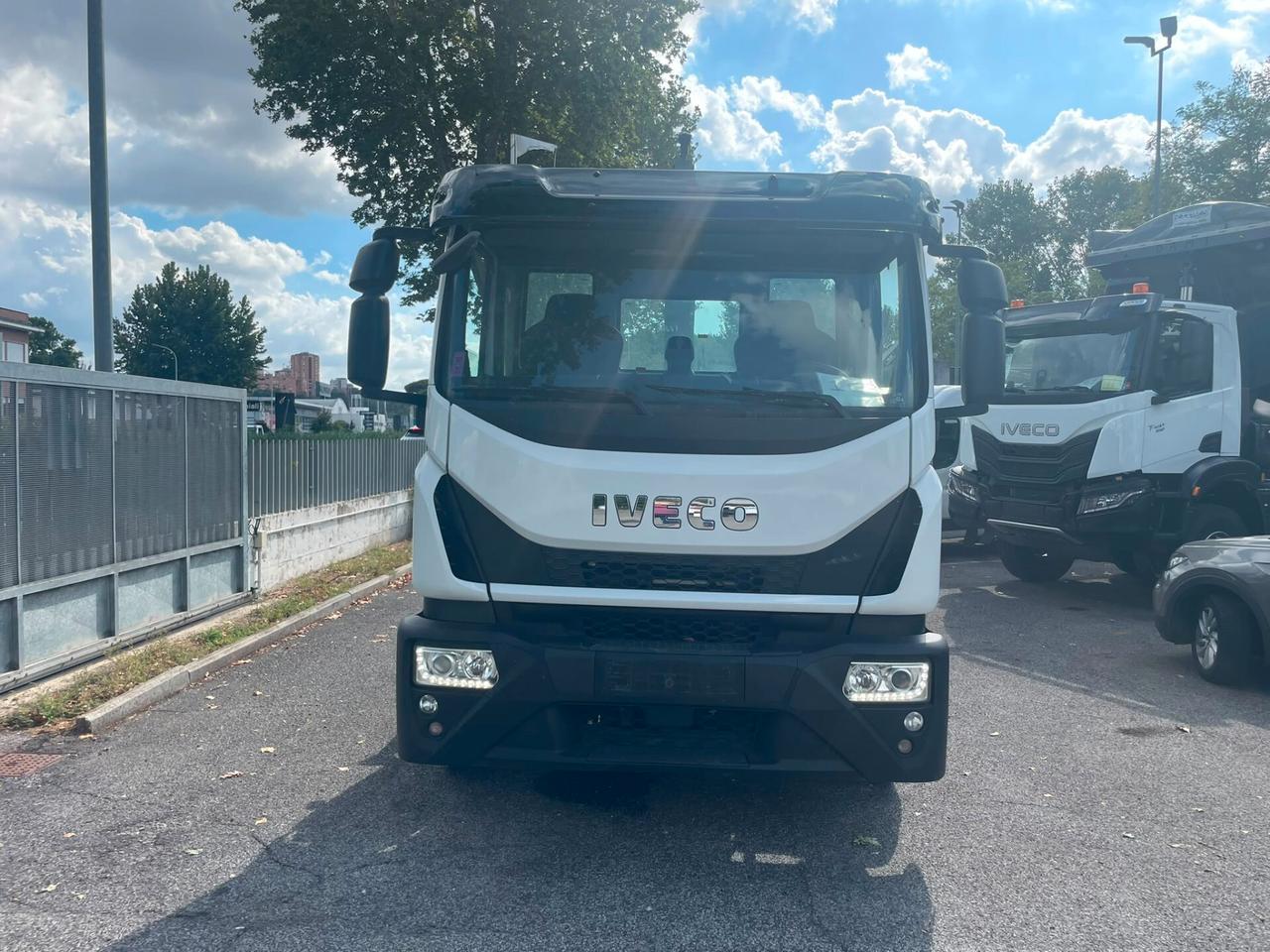 Iveco eurocargo 150E250 scarrabile 12 ton