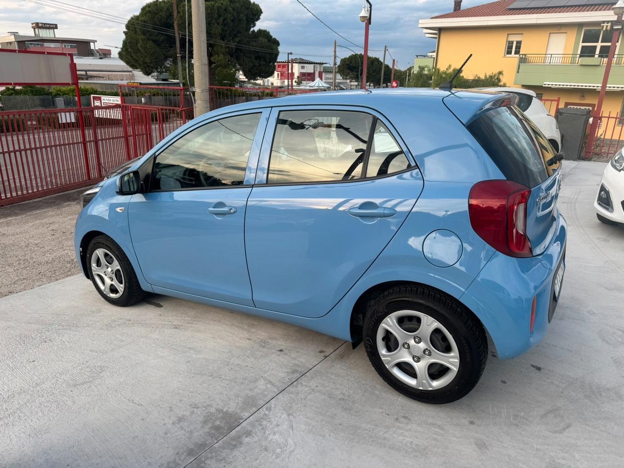 Kia Picanto 1.0 12V 5 porte