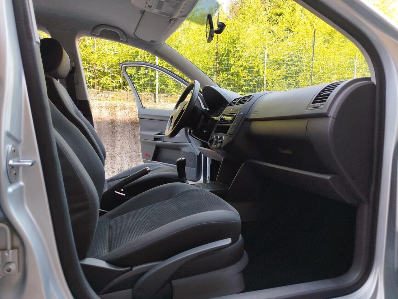 Volkswagen Polo 1.2 BENZINA 70cv / 61.000km / TAGLIANDI