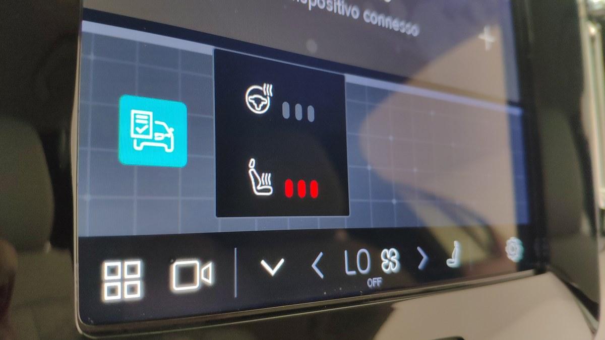 VOLVO Xc40 B3 Mild Hybrid Automatico Core
