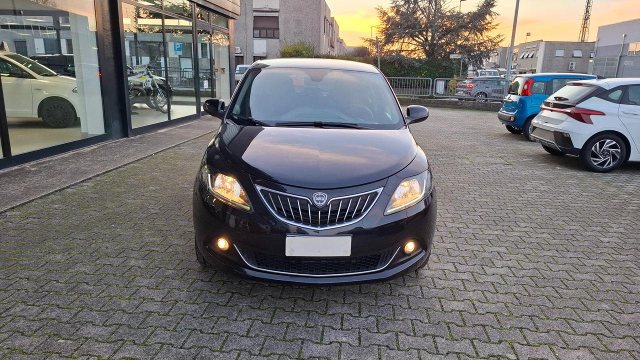 Lancia Ypsilon 5 Porte Ypsilon 1.0 firefly hybrid Gold s&s 70cv