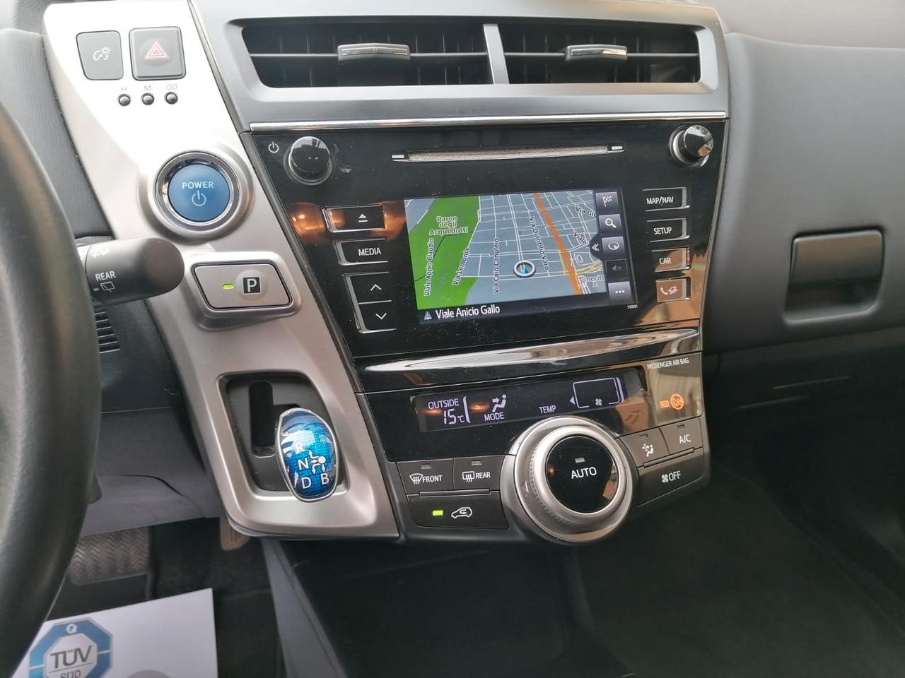 Toyota Prius + 1.8 Hybrid Lounge