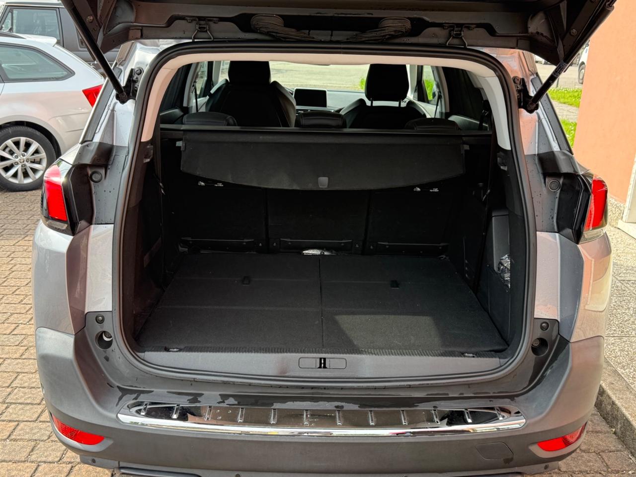 Peugeot 5008 BlueHDi 130 S&S EAT8 Allure 7 POSTI