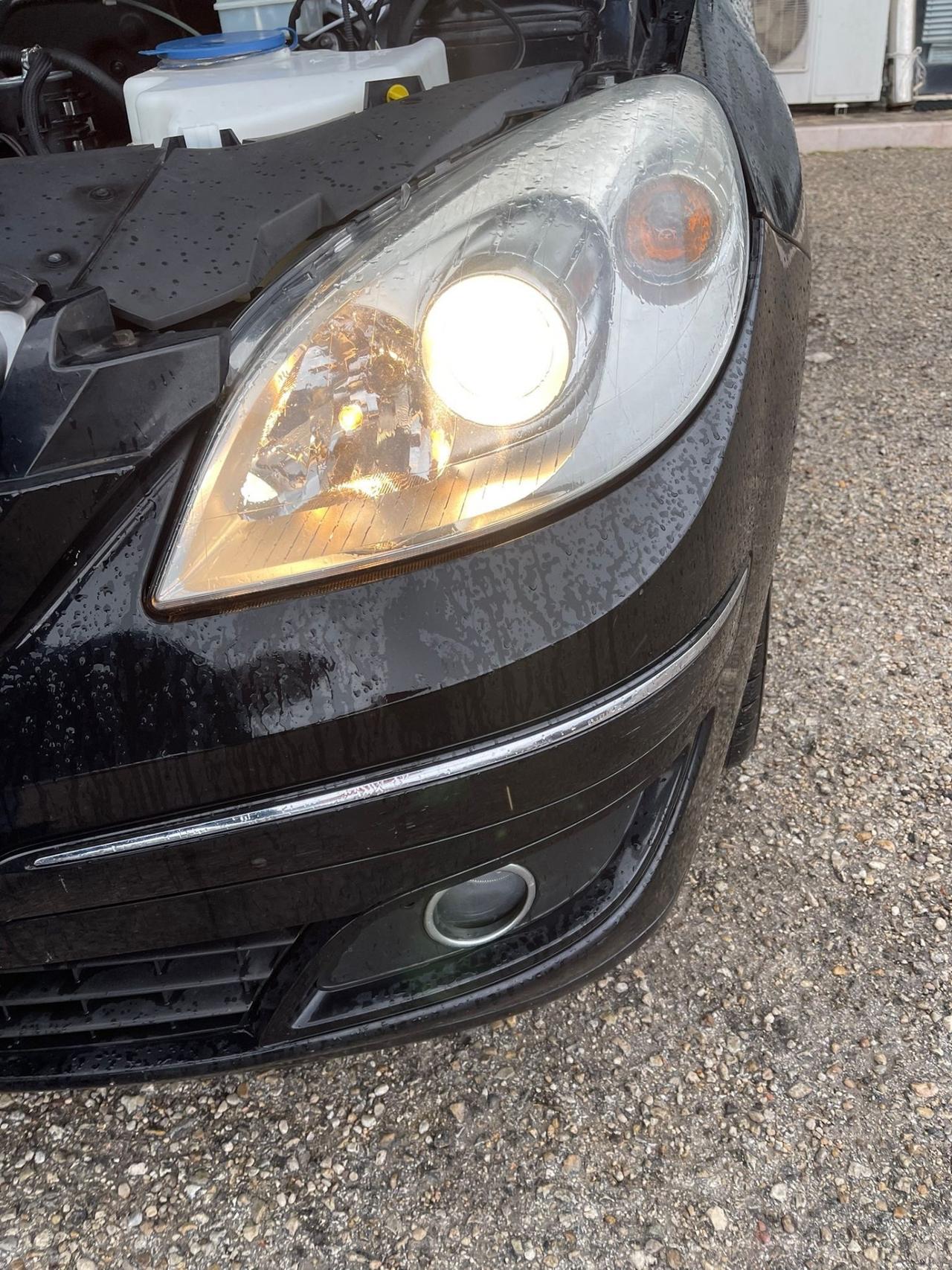 Mercedes B 180 - AUTOMATICA-NEOPATENTATI