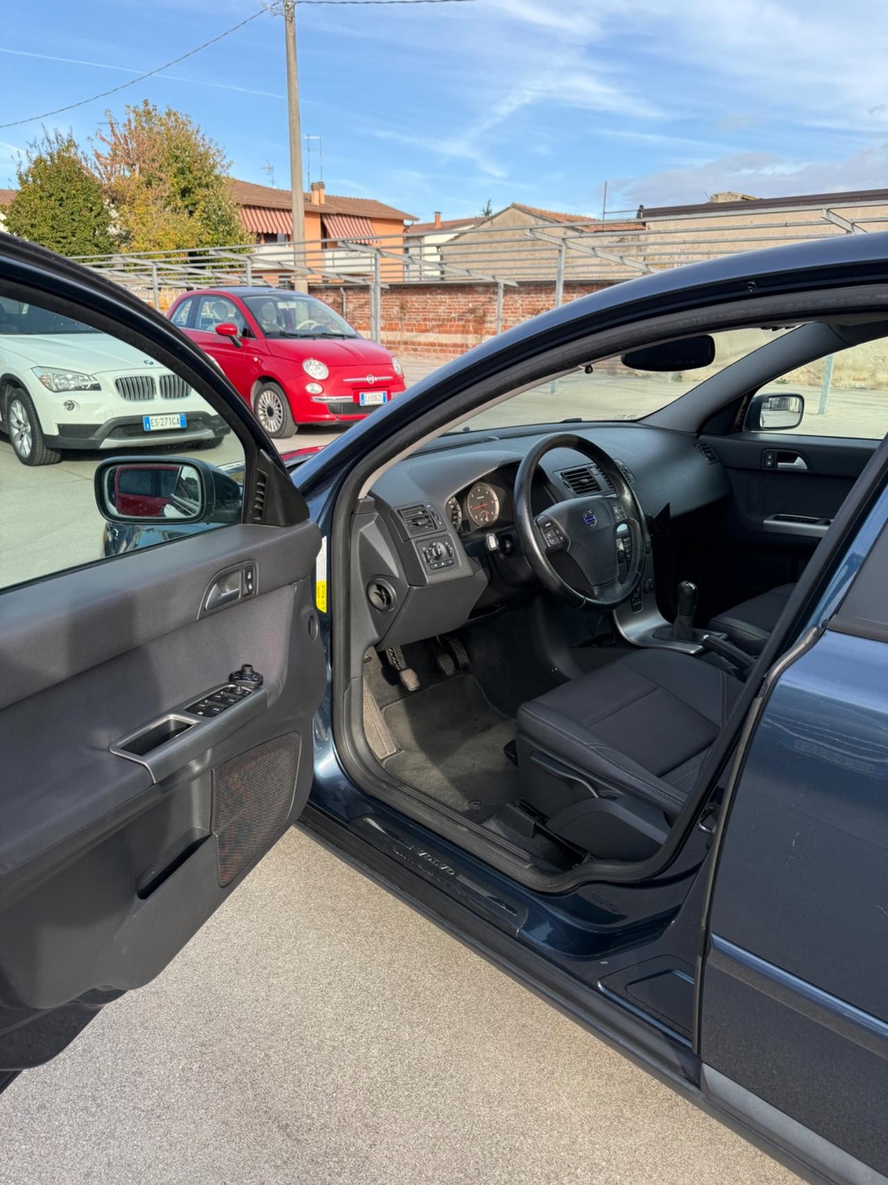 Volvo V50 2.0 D cat Summum 136 CV