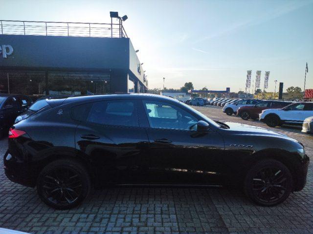MASERATI Levante V6 Diesel 275 CV AWD Nerissimo Edition