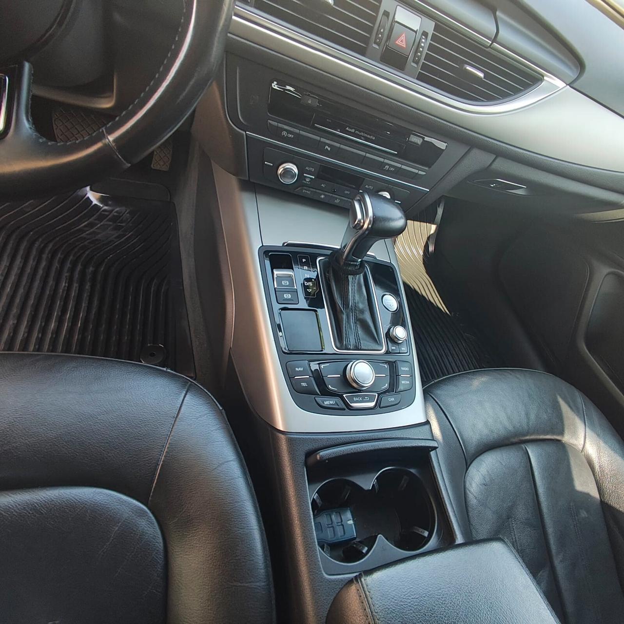 Audi A6 AVANT 2.0 TDI 177 CV S - LINE