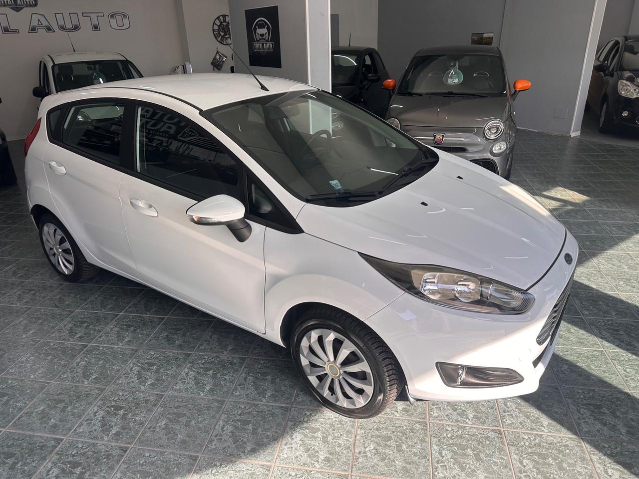 Ford Fiesta 1.4 5p. Bz.- GPL Titanium