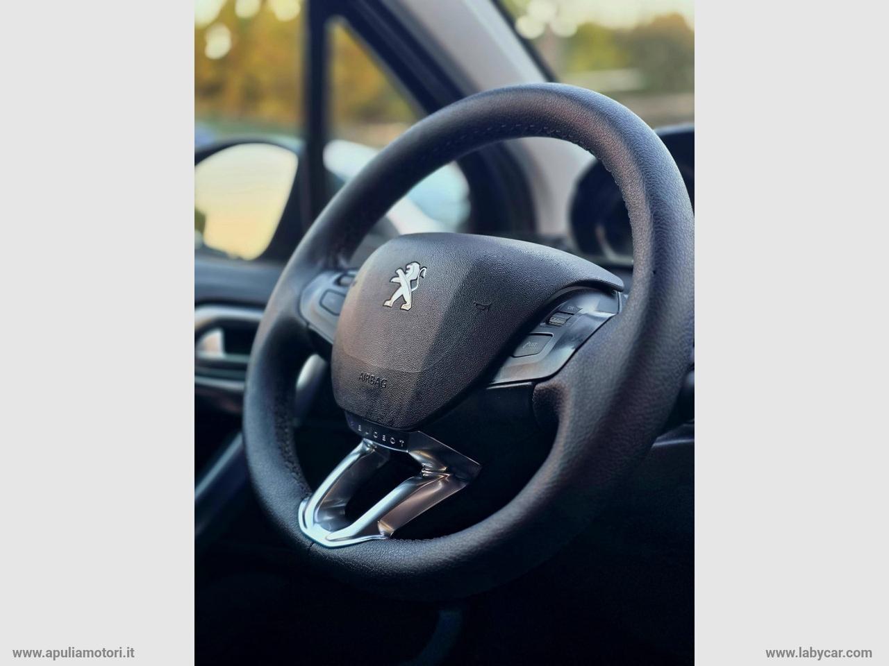 PEUGEOT 2008 BlueHDi 100 S&S Allure