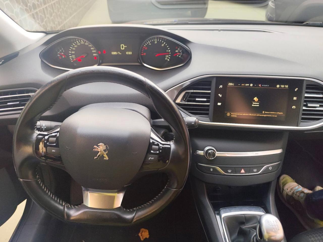 Peugeot 308 1.5 Business 130cv - 2018