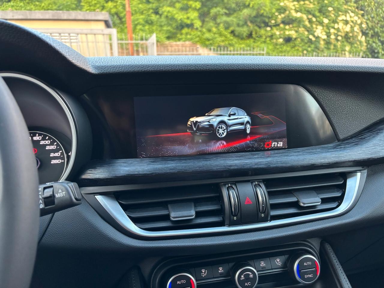 Alfa Romeo Stelvio 2.2 Turbodiesel 160 CV AT8 RWD MY 22