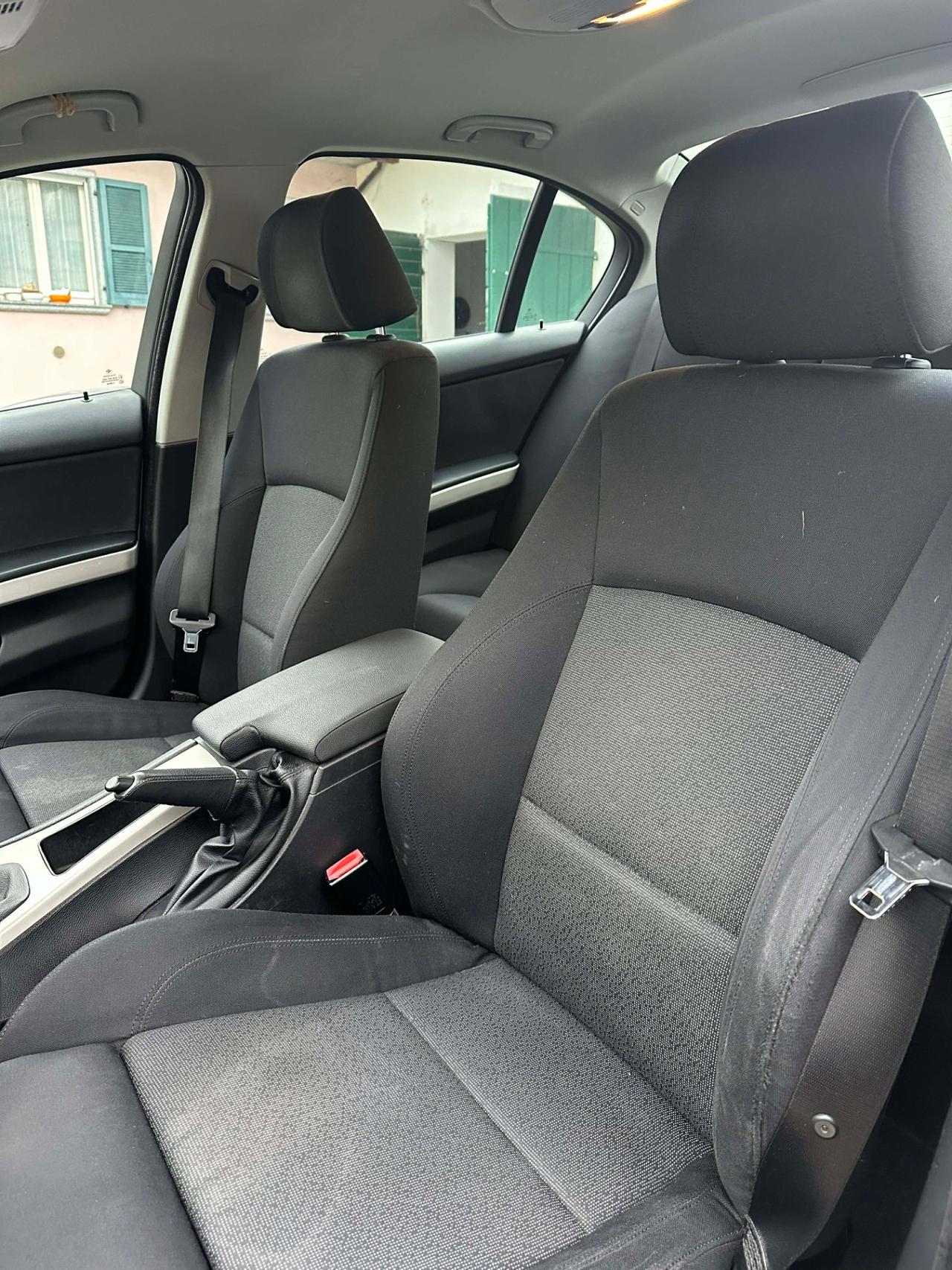 Bmw 320d FUTURA KMCERT GARANZ UNICOPR