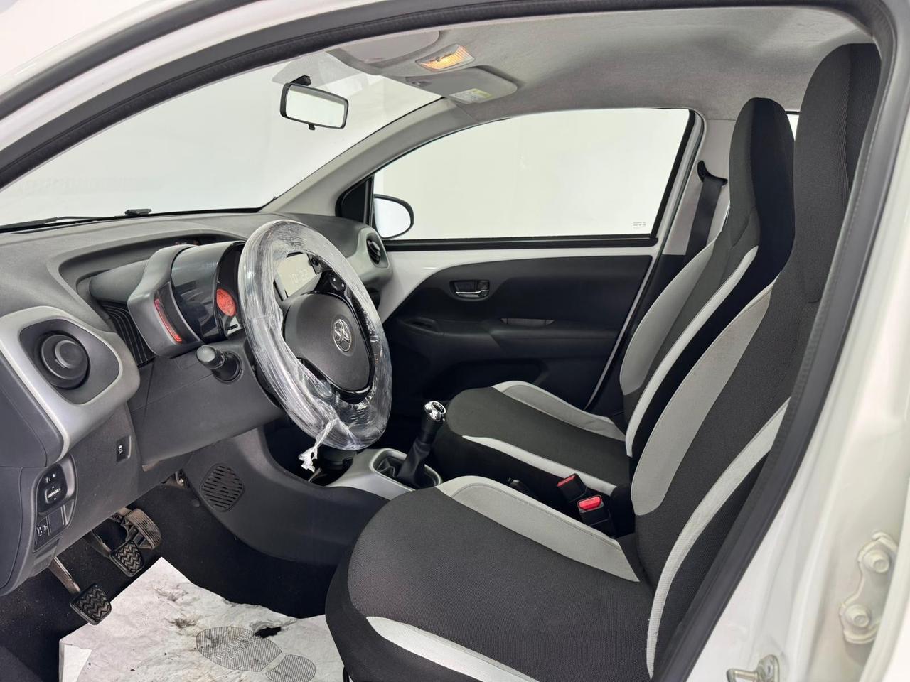 Toyota Aygo 1.0 VVT-i 69 CV 5 porte -TELECAMERA-GARANTITA-2017