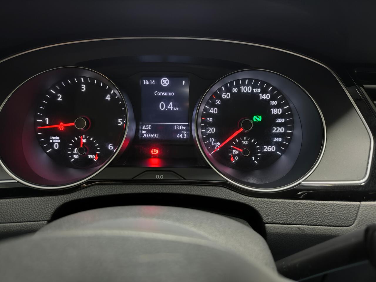 Volkswagen Passat Variant 1.6 TDI SCR DSG Business BMT