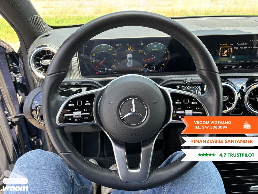 MERCEDES Classe A (W177) A 180 Automatic Sport