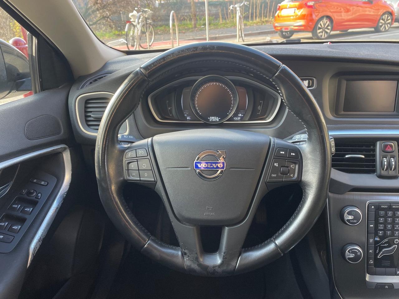 Volvo V40 2.0 D2 120cv MOMENTUM/GARANZIA 12 MESI