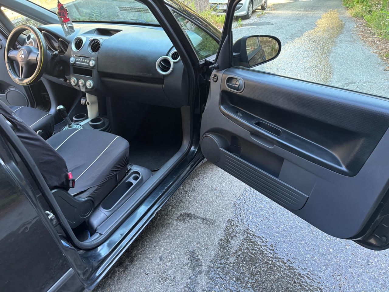 Mitsubishi Colt 1.1 12V 3p. CZ3