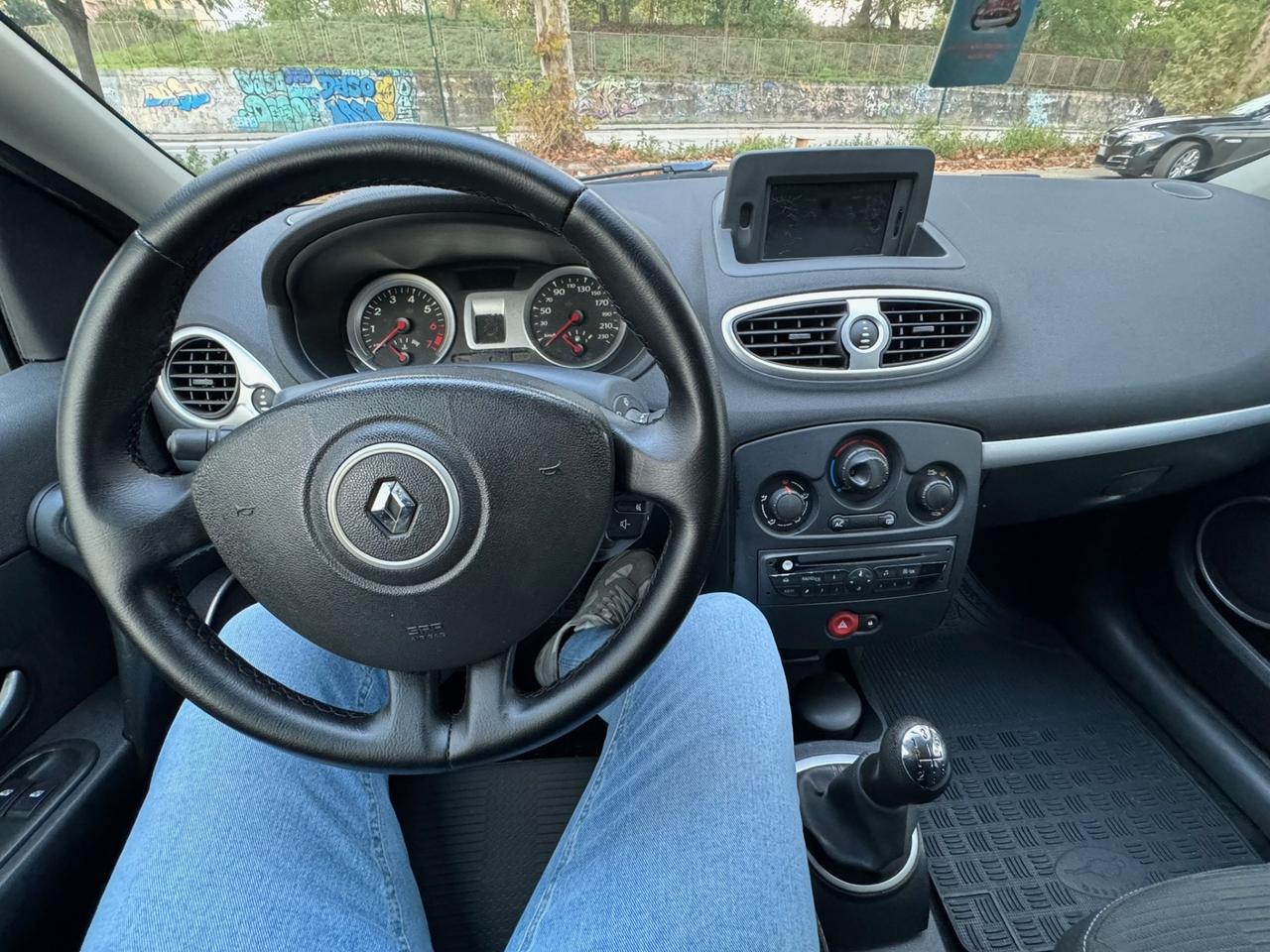 Renault Clio 1.2 16V 5 porte Dynamique