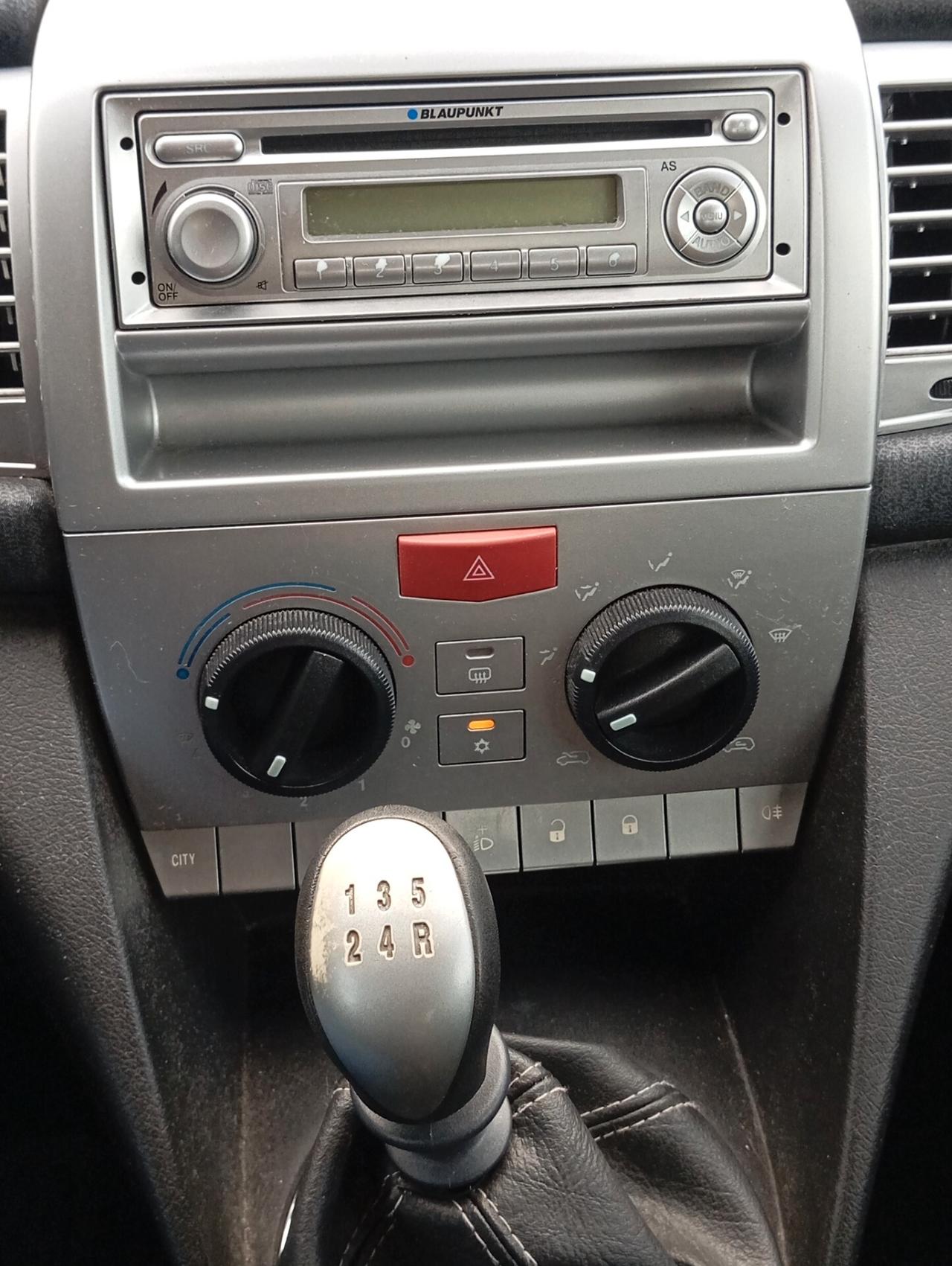 Lancia Ypsilon 1.4 Argento Ecochic GPL