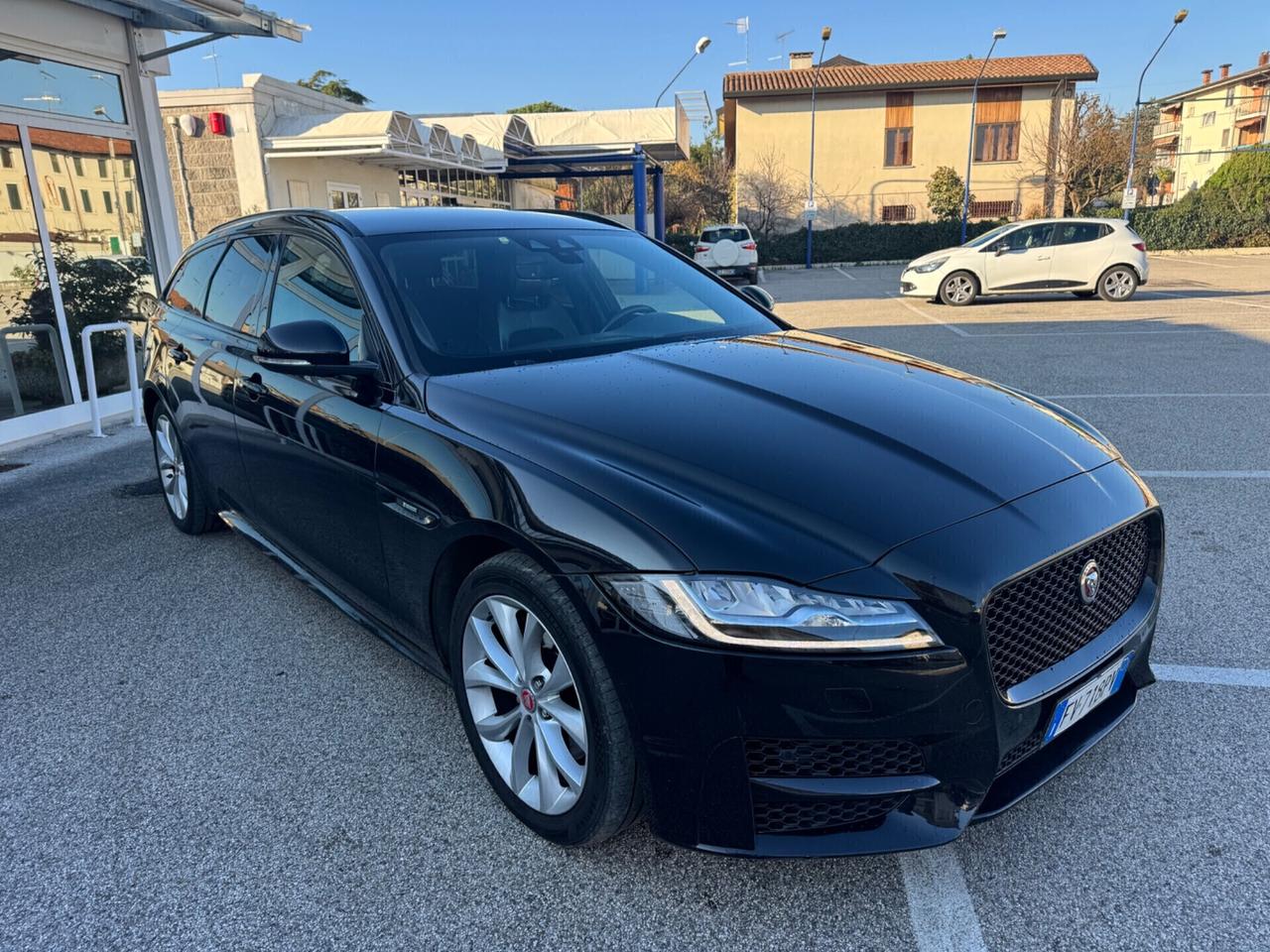Jaguar XF Sportbrake 2.0D 180CV AWD R-Sport