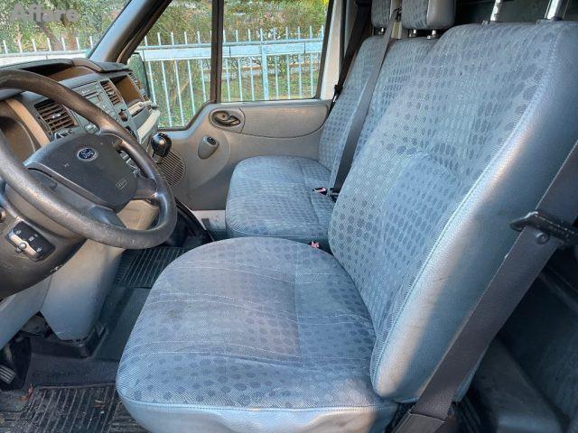 FORD Transit 300L 2.2 TDCi/115 PL-TM Furgone