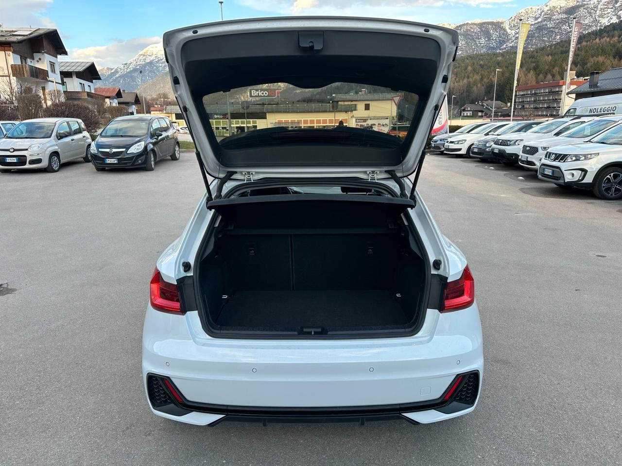 Audi A1 SPB 30 TFSI S tronic Identity Black