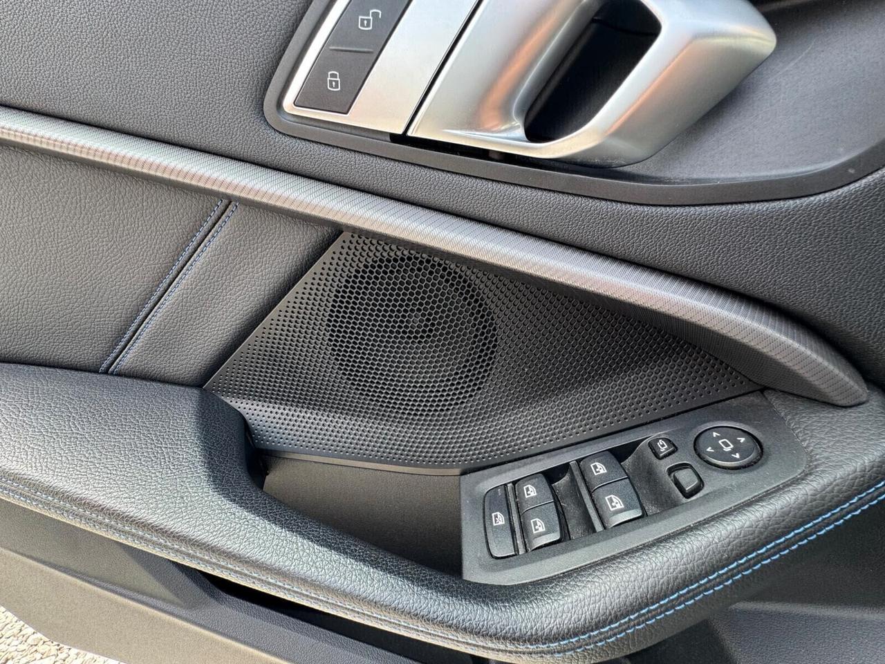 Bmw 118 118d 5p. Msport