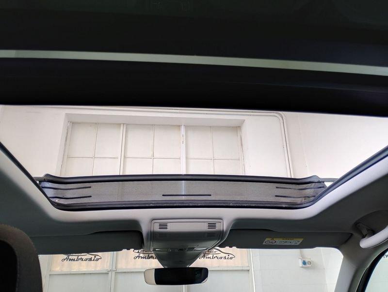 Volkswagen Tiguan 2.0 TDI DSG Advanced tetto apribile tua 190,00 al mese
