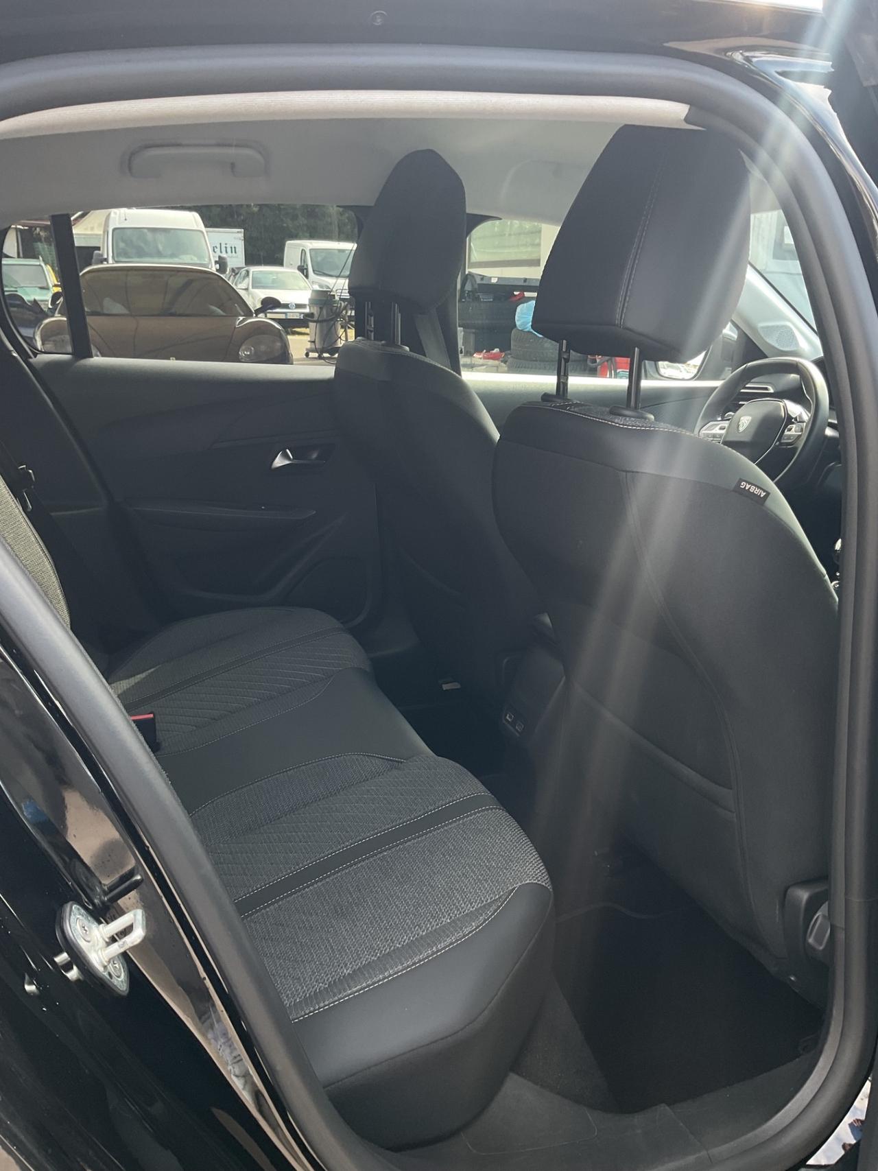 Peugeot 208 PureTech 100 Stop&Start 5 porte Allure
