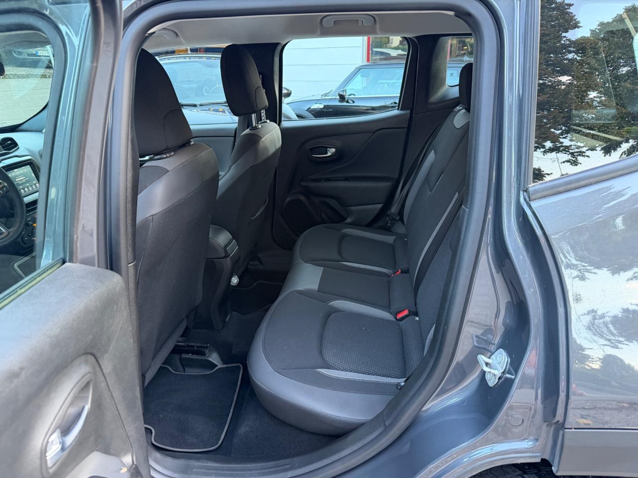 Jeep Renegade 1.6 Mjt 130 CV Longitude