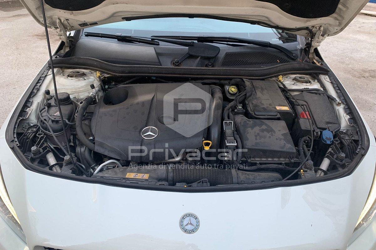MERCEDES CLA 200 d Premium