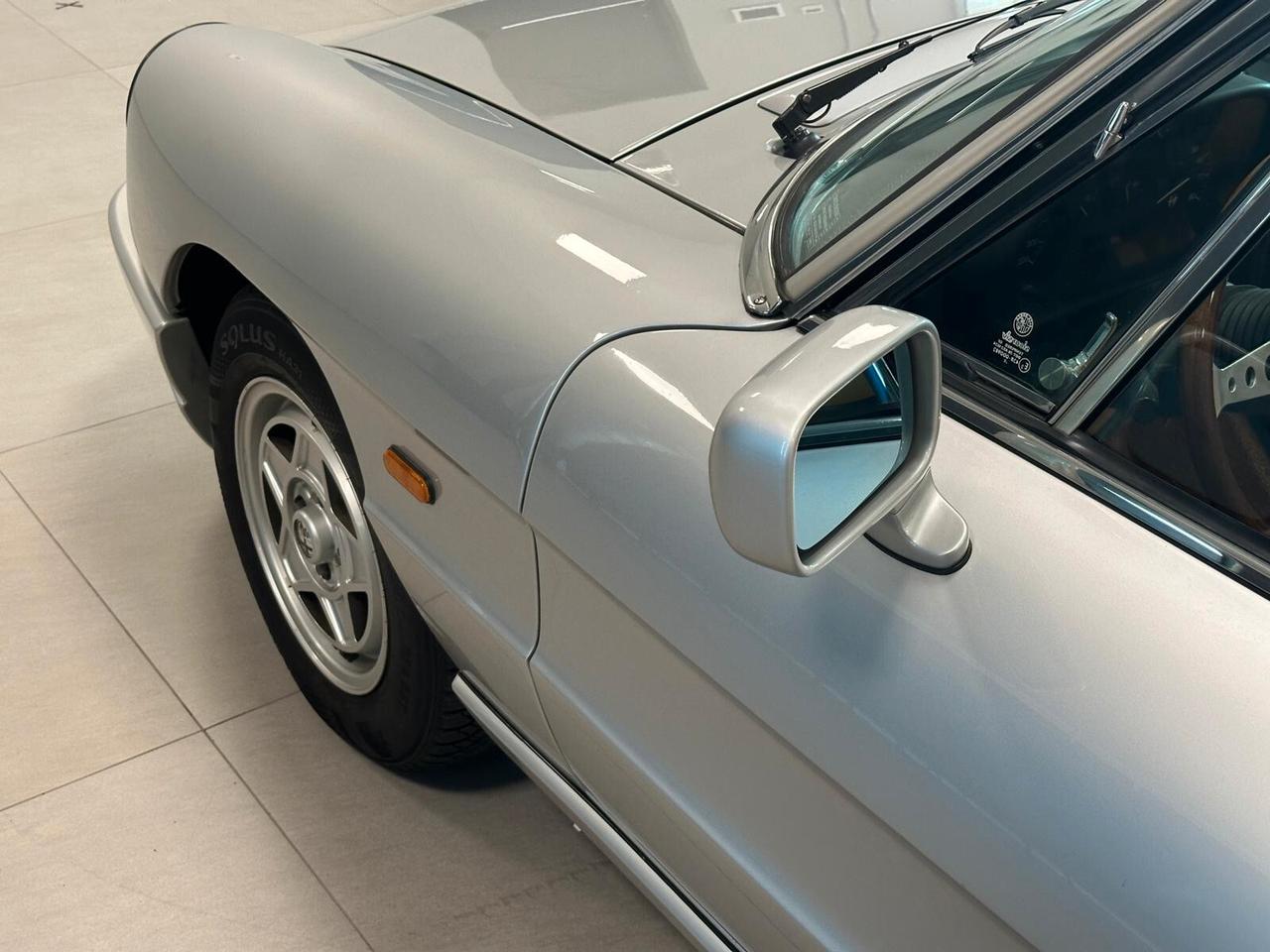 Alfa Romeo Spider 1.6