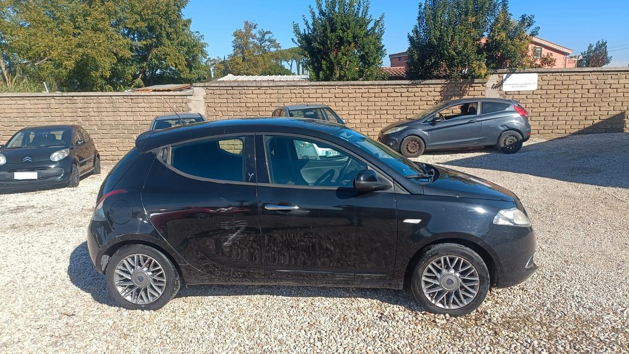Lancia Ypsilon benzina-gpl