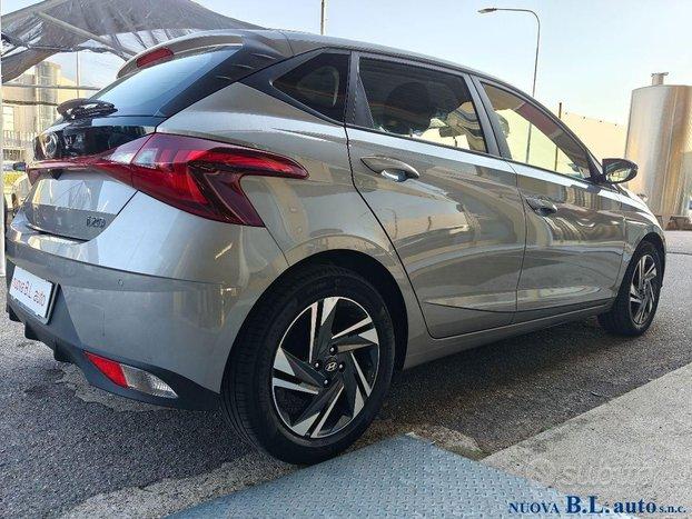 HYUNDAI - i20 - 1.2 5p. Connectline