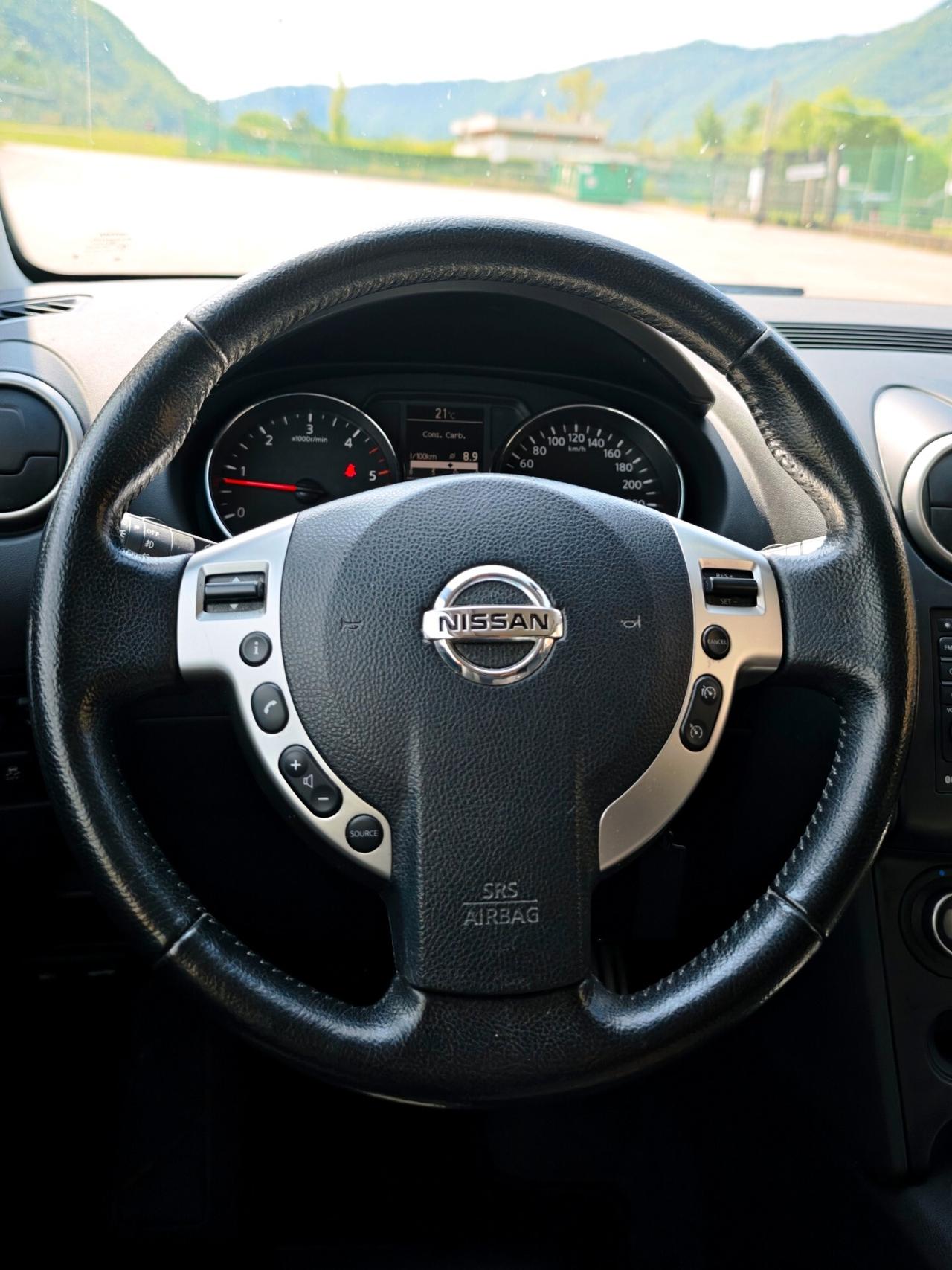 Nissan Qashqai 2.0 4x4 dCi DPF 4WD aut. Tekna Full Optional