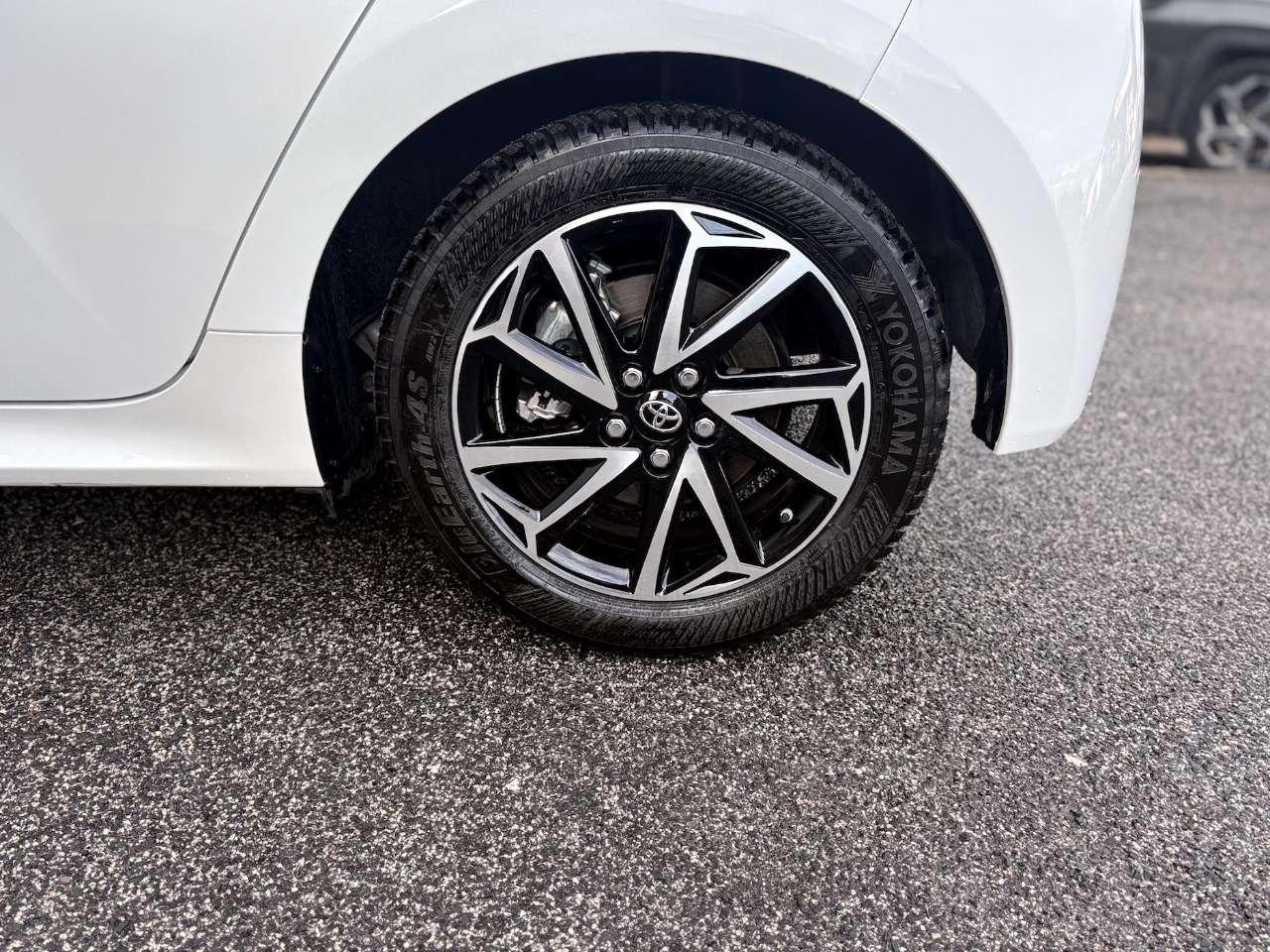 Toyota Yaris 1.5 Hybrid 92CV E6 Neo - 2022