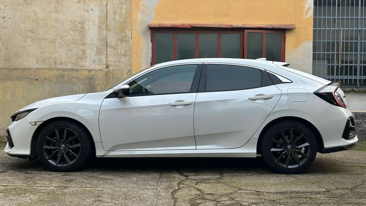 Honda Civic 1.0T 5 porte Elegance Navi * cinghia sostituita *