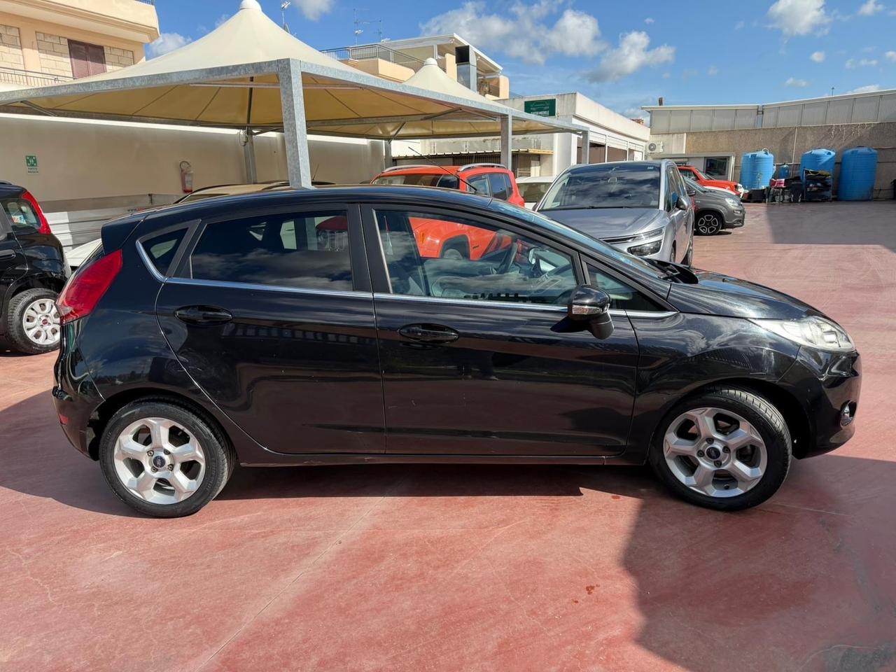 Ford Fiesta 1.4 TDCi 5p. Titanium