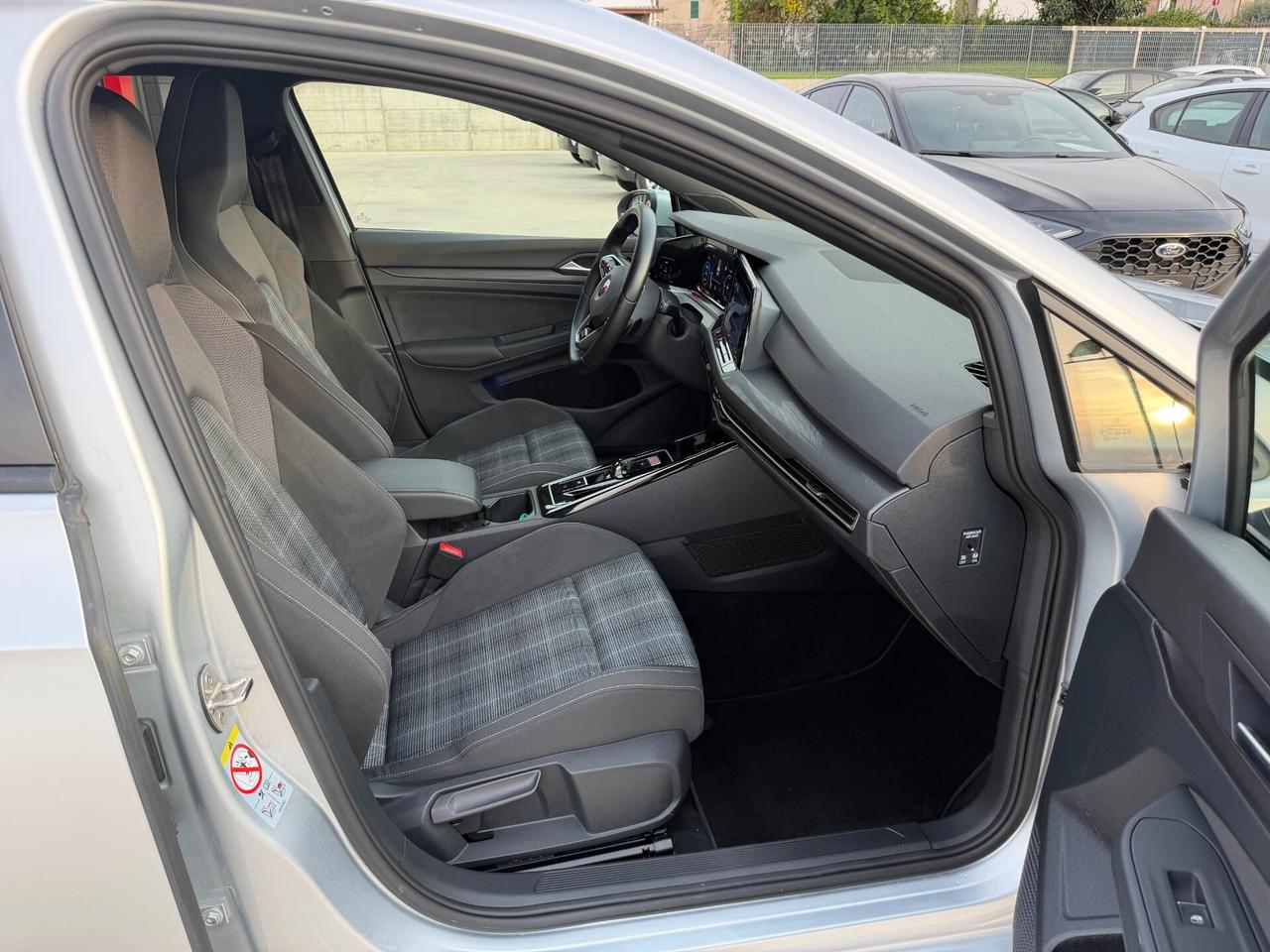 Volkswagen Golf 2.0 TDI DSG GTD