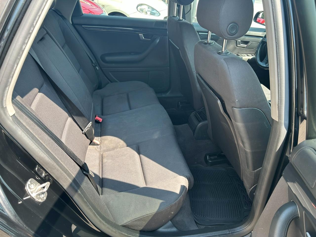 AUDI A4 AVANT 1.9 TDI 130CV - PER EXPORT