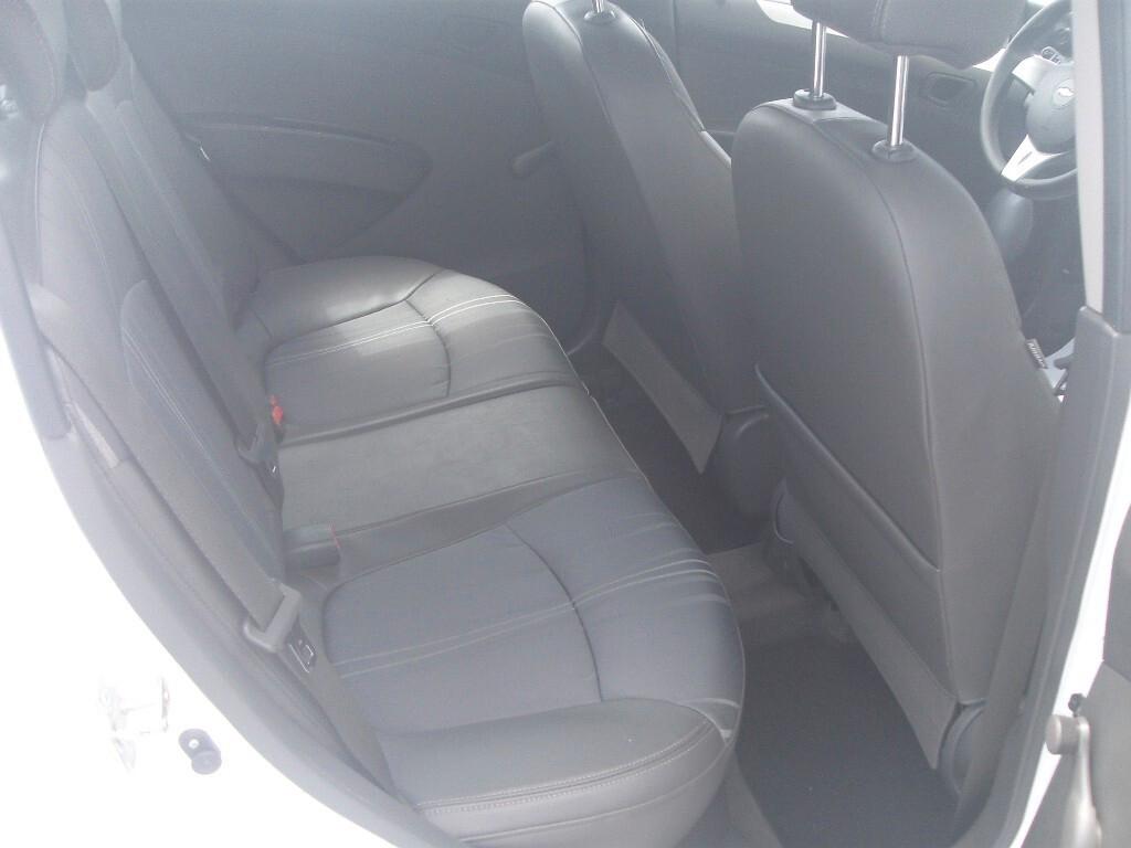 Chevrolet Spark 1.0 LT - 2013