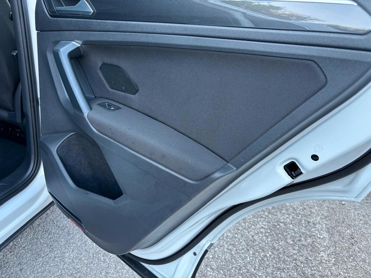 Volkswagen Tiguan 1.5 TSI ACT Life OK Neopatentati