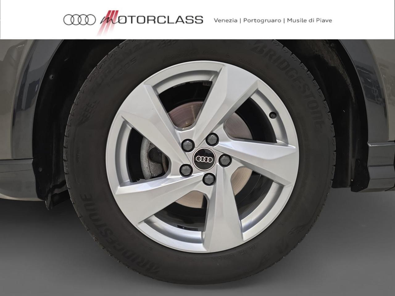 Audi Q3 35 2.0 tdi business advanced s tronic