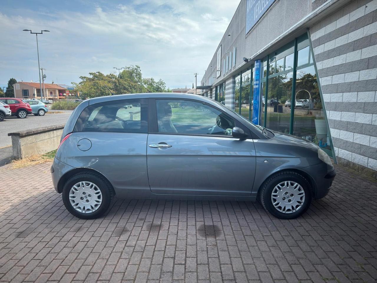 Lancia Ypsilon 1.2 Argento