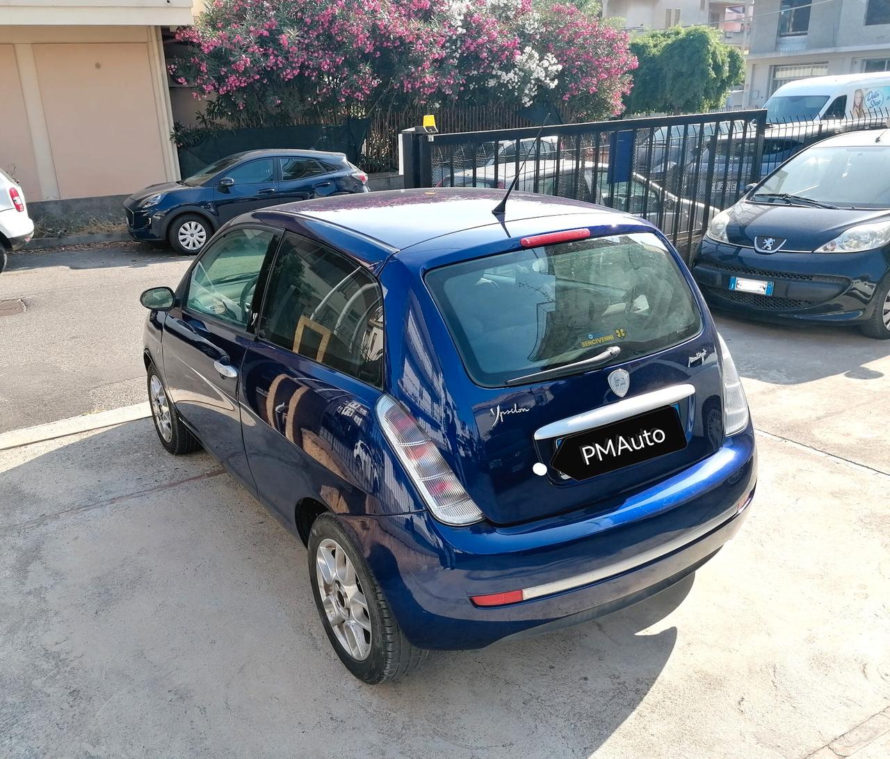 Lancia Ypsilon 1.3 MJT 90 CV Blue&Me