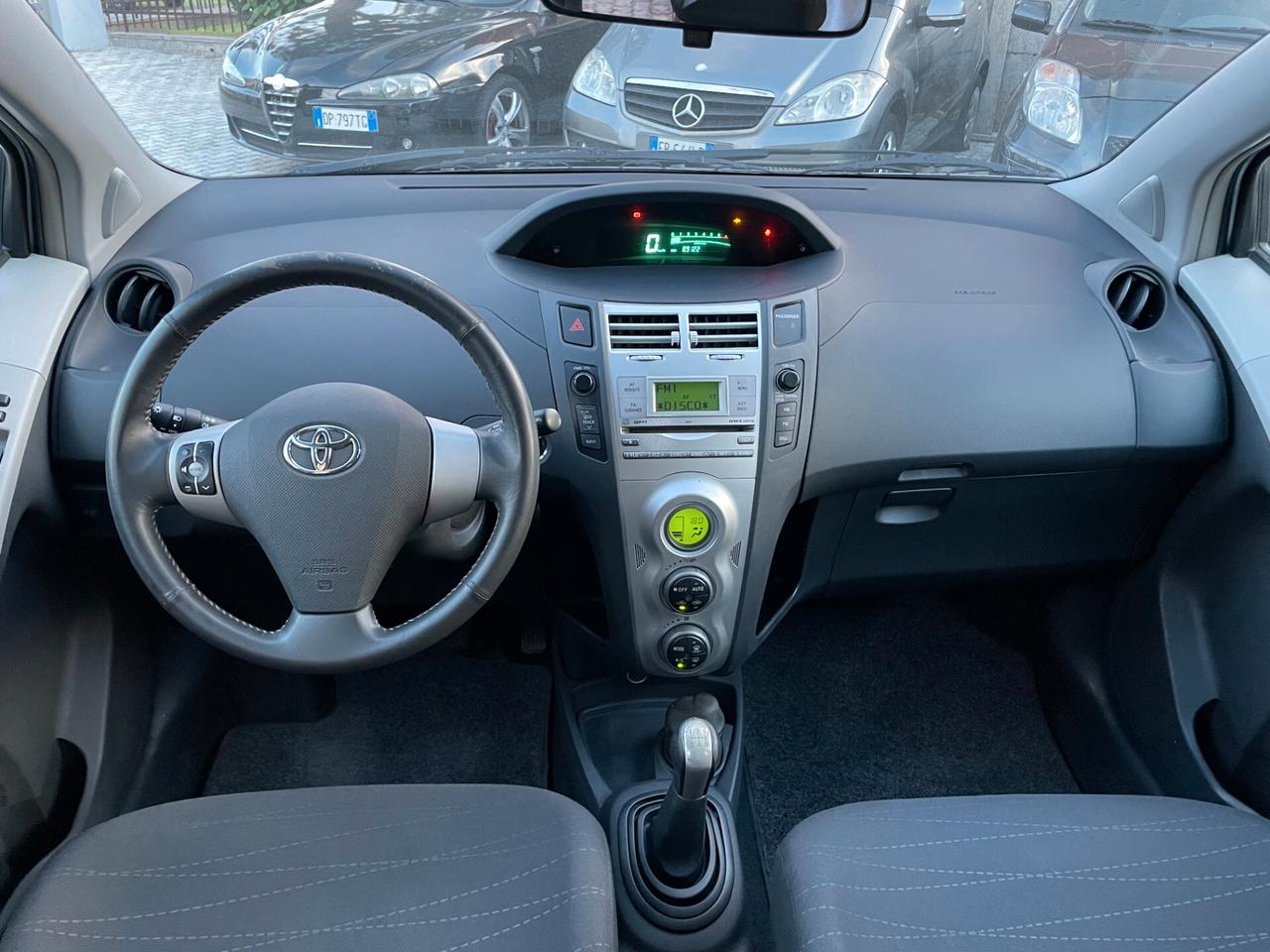 Toyota Yaris 5p 1.0 Sol NEOPATENTATI FULL OPTIONAL