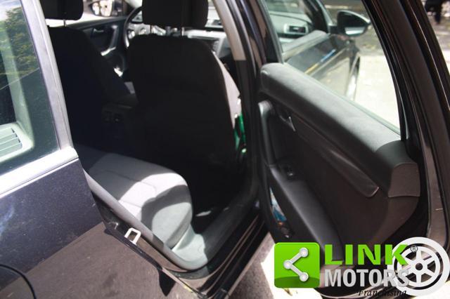 VOLKSWAGEN Passat Var. 2.0 TDI Highline Blue M.Tech.