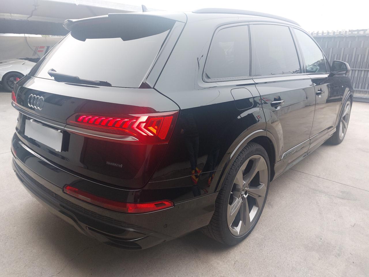 Audi Q7 50 TDI quattro tiptronic Sport Plus